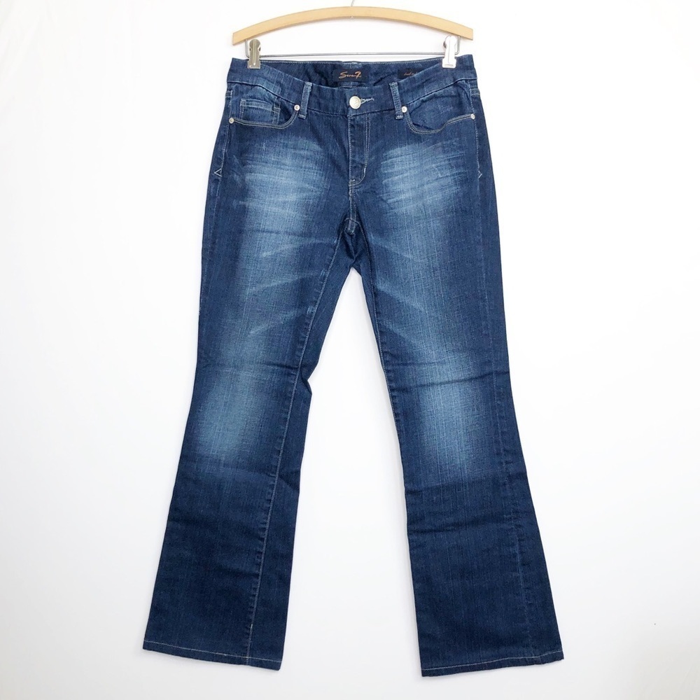 𝅺Seven 7 bootcut, dark wash jeans